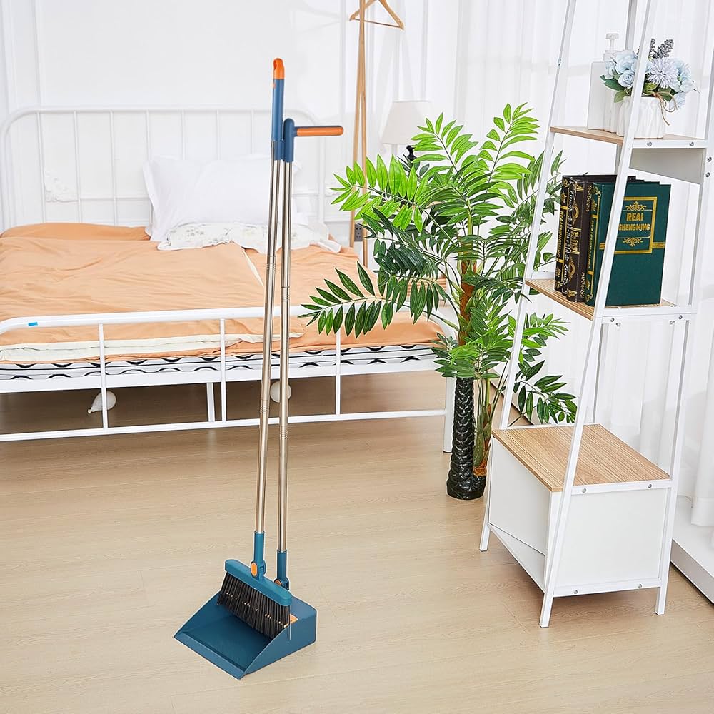 PLACEBO GOBRIN 5'4\" x 20.13\" x 2.56\"32Ｌ Amazon.com: Suclain 4 Set 8 Pcs Broom and Dustpan Set 47
